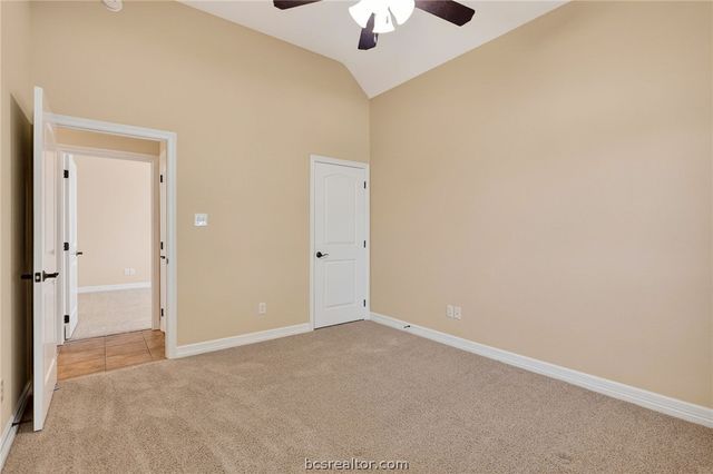 1909 Debbie Drive, Bryan, TX 77802
