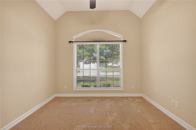 1909 Debbie Drive, Bryan, TX 77802