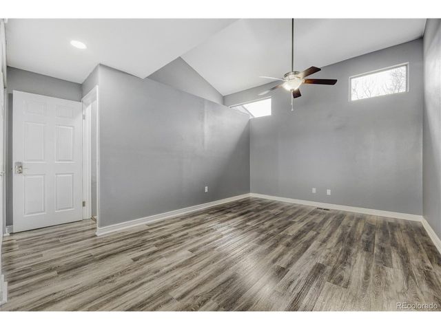 540 S Forest St 3-202, Denver, CO 80246