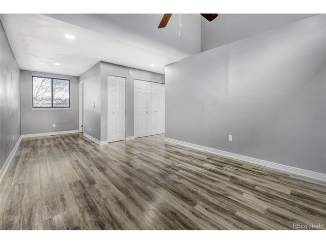 540 S Forest St 3-202, Denver, CO 80246