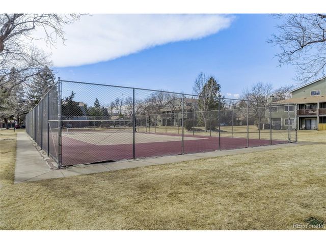 540 S Forest St 3-202, Denver, CO 80246