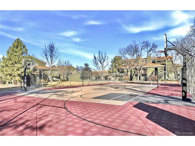 540 S Forest St 3-202, Denver, CO 80246