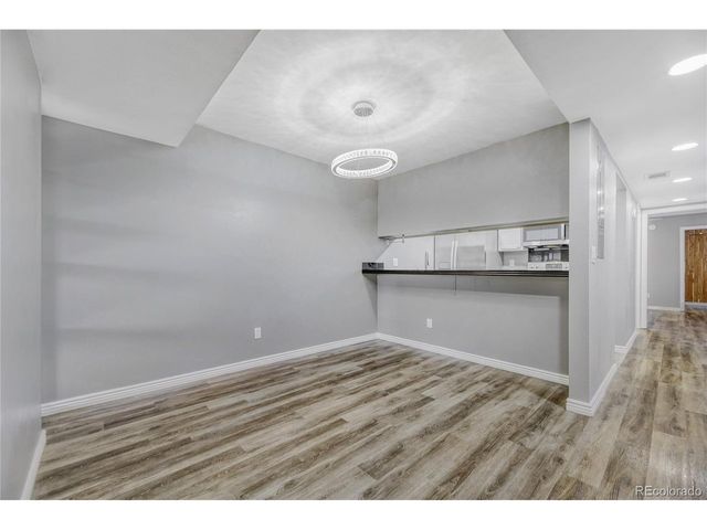 540 S Forest St 3-202, Denver, CO 80246