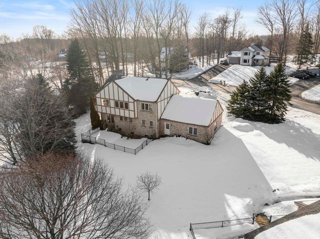 5270 N Liberty, Traverse City, MI 49685