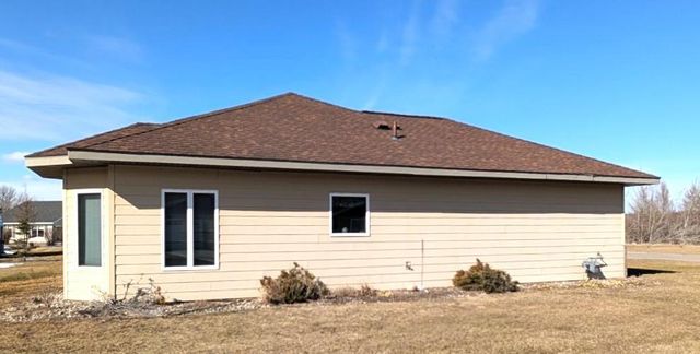 4240 Irvine Avenue NW 34, Bemidji, MN 56601