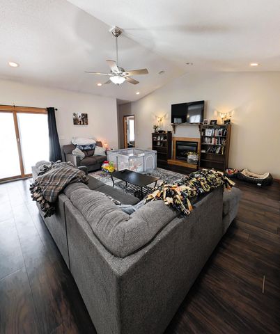 4240 Irvine Avenue NW 34, Bemidji, MN 56601