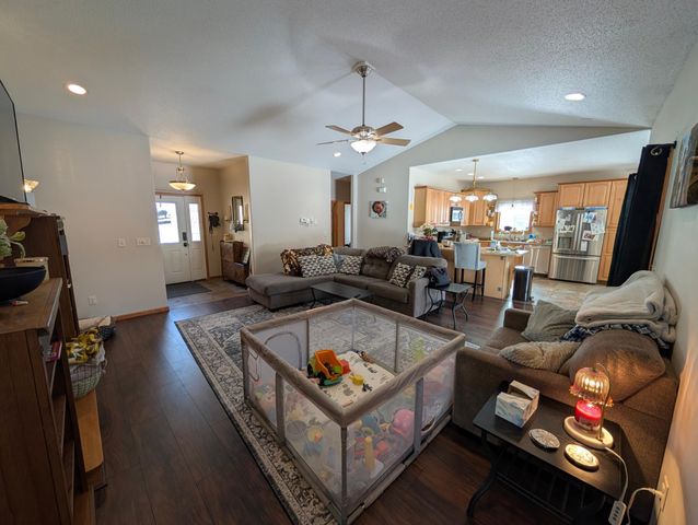 4240 Irvine Avenue NW 34, Bemidji, MN 56601