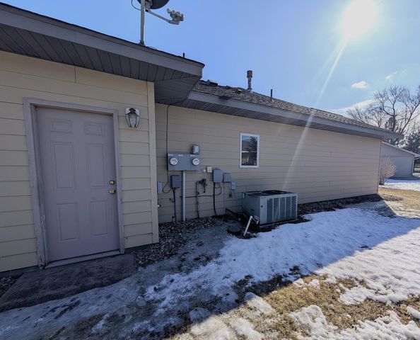 4240 Irvine Avenue NW 34, Bemidji, MN 56601