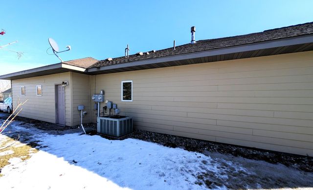 4240 Irvine Avenue NW 34, Bemidji, MN 56601