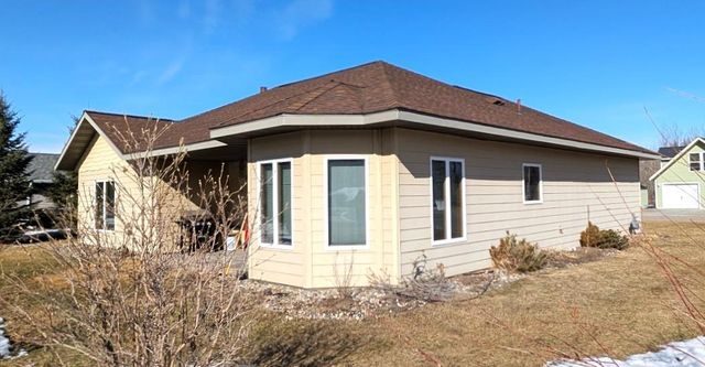 4240 Irvine Avenue NW 34, Bemidji, MN 56601