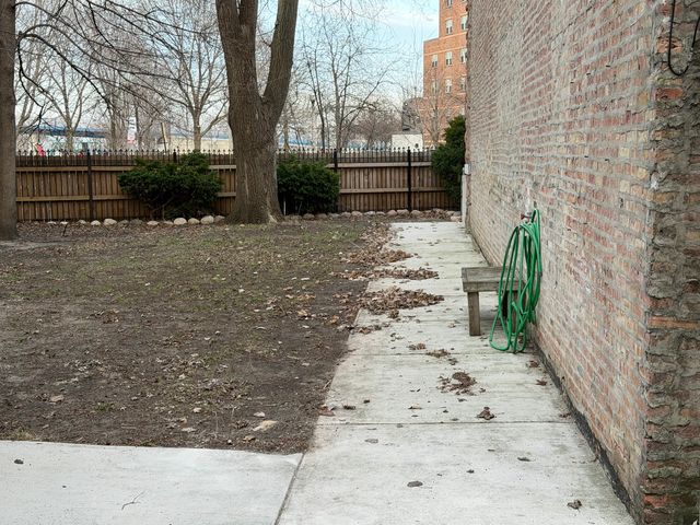 4104 S Lake Park Avenue, Chicago, IL 60653
