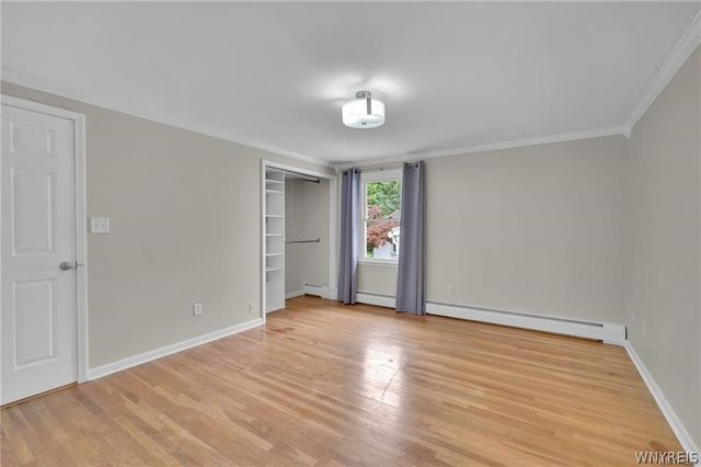 38 Sandhurst Lane, Amherst, NY 14221