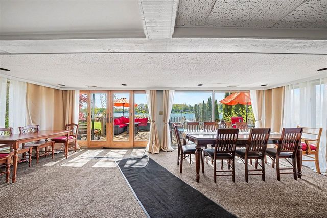 50575 W Lakeshore Drive, Dowagiac, MI 49047