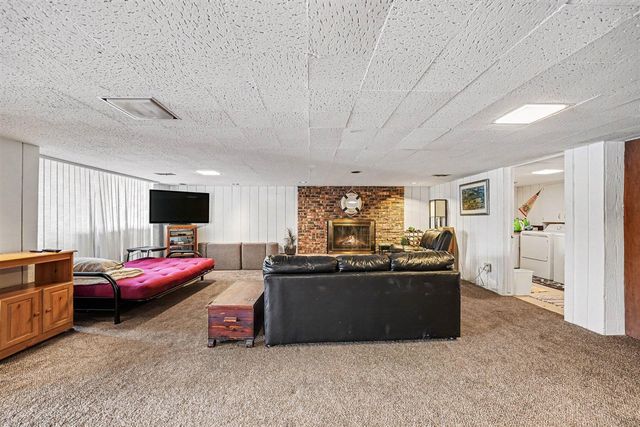 50575 W Lakeshore Drive, Dowagiac, MI 49047