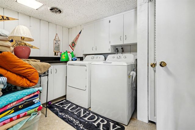 50575 W Lakeshore Drive, Dowagiac, MI 49047