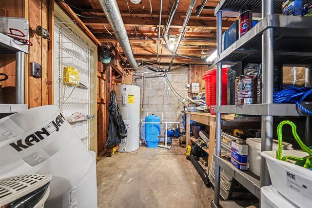 50575 W Lakeshore Drive, Dowagiac, MI 49047