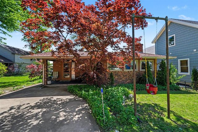 50575 W Lakeshore Drive, Dowagiac, MI 49047
