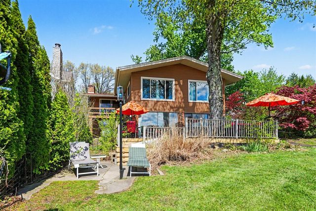 50575 W Lakeshore Drive, Dowagiac, MI 49047