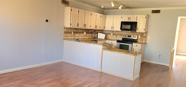 2231 Ridgedale Drive, Carrollton, TX 75006