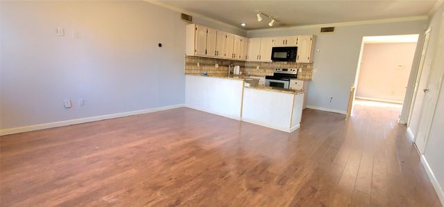 2231 Ridgedale Drive, Carrollton, TX 75006