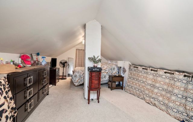 8 Wickman Dr, Gardner, MA 01440