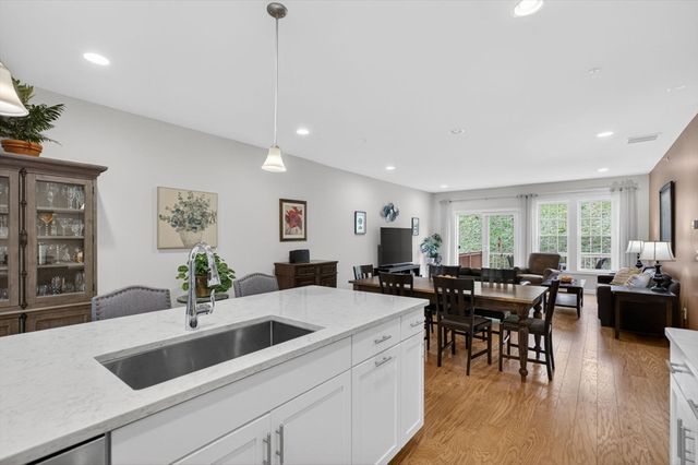 87 Shannon Way 86, Upton, MA 01568