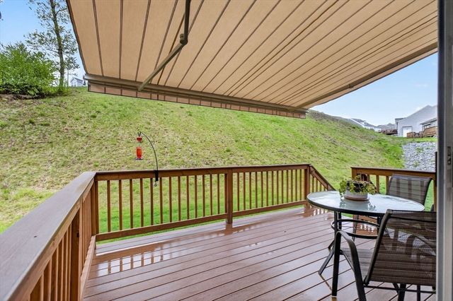 87 Shannon Way 86, Upton, MA 01568