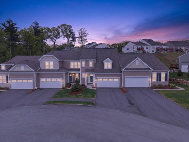 87 Shannon Way 86, Upton, MA 01568