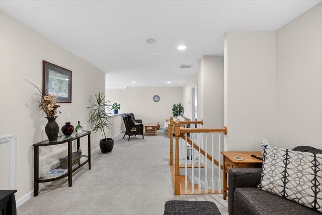 87 Shannon Way 86, Upton, MA 01568