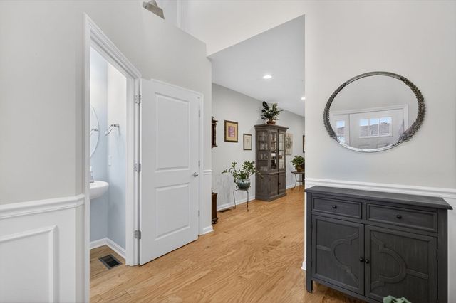 87 Shannon Way 86, Upton, MA 01568