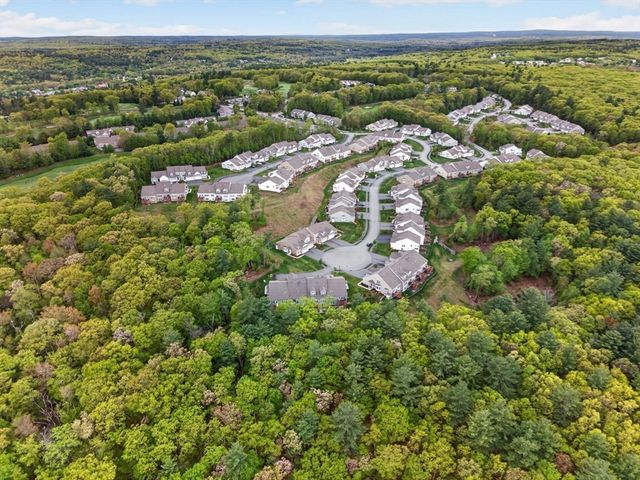 87 Shannon Way 86, Upton, MA 01568