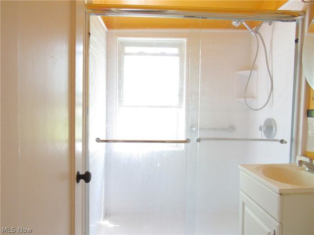 25250 Treadwell Avenue, Euclid, OH 44117