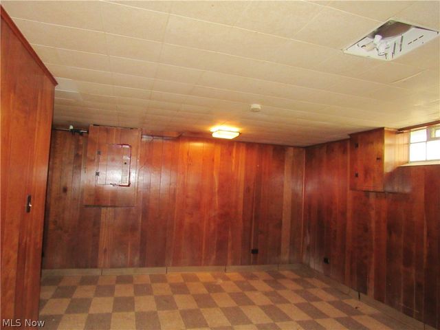 25250 Treadwell Avenue, Euclid, OH 44117