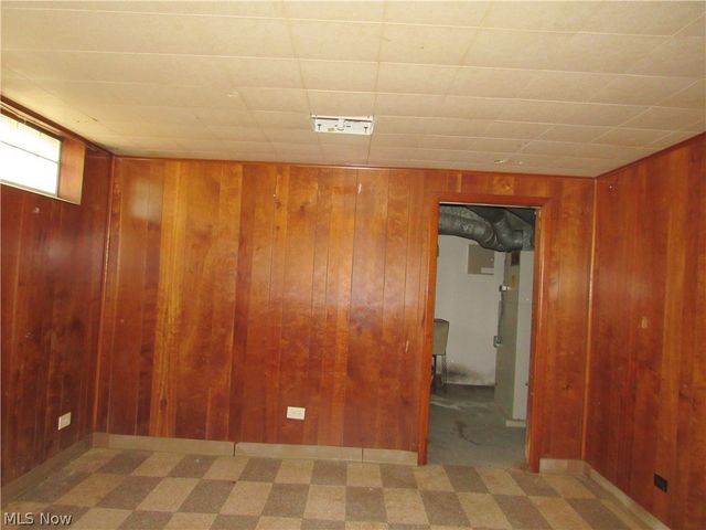 25250 Treadwell Avenue, Euclid, OH 44117
