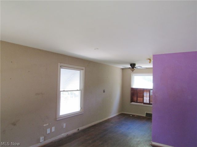 25250 Treadwell Avenue, Euclid, OH 44117