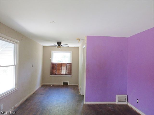 25250 Treadwell Avenue, Euclid, OH 44117