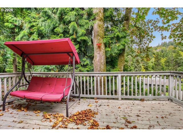 4403 W BURNSIDE Rd, Portland, OR 97210