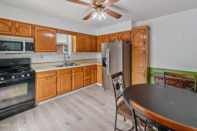 2502 Bagby Way, Louisville, KY 40216