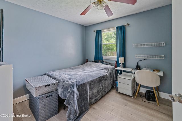 2502 Bagby Way, Louisville, KY 40216