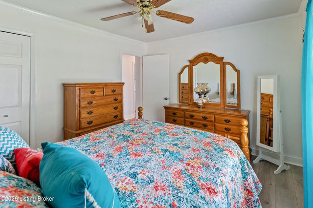 2502 Bagby Way, Louisville, KY 40216