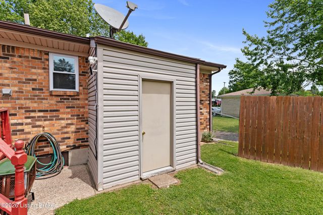 2502 Bagby Way, Louisville, KY 40216