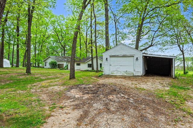 6550 E T U Avenue, Brady Twp, MI 49097