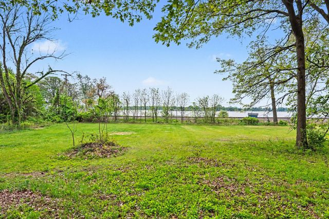 6550 E T U Avenue, Brady Twp, MI 49097