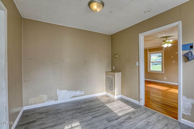 2012 Holly Street, Kingsport, TN 37660