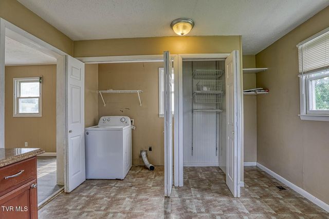 2012 Holly Street, Kingsport, TN 37660