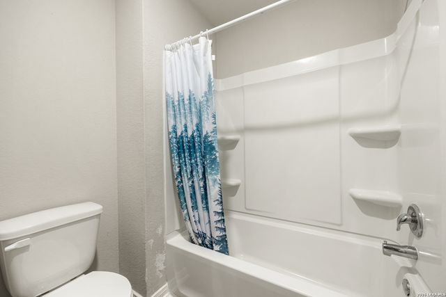 11815 Wolf Cyn, San Antonio, TX 78252