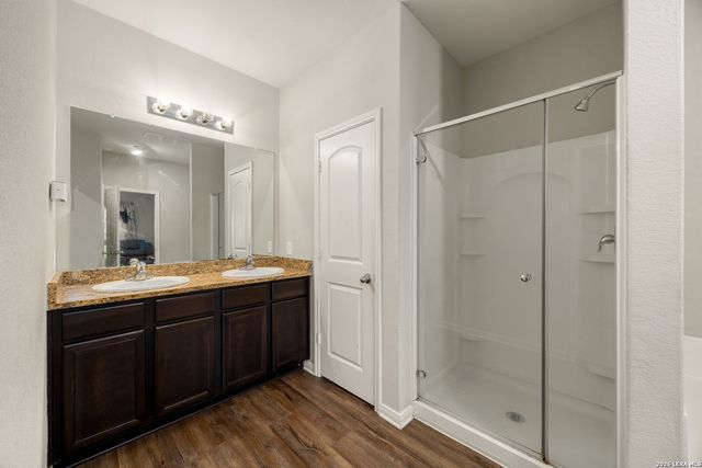 11815 Wolf Cyn, San Antonio, TX 78252