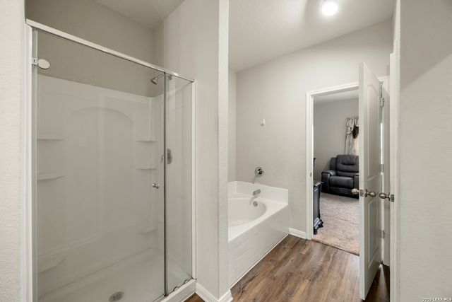 11815 Wolf Cyn, San Antonio, TX 78252