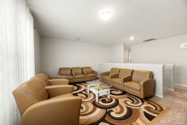 11815 Wolf Cyn, San Antonio, TX 78252