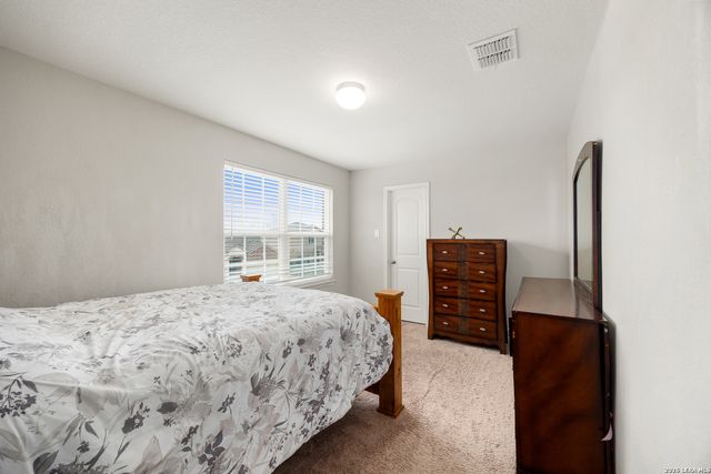 11815 Wolf Cyn, San Antonio, TX 78252